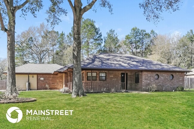 Building Photo - 28419 Champion Oaks Dr