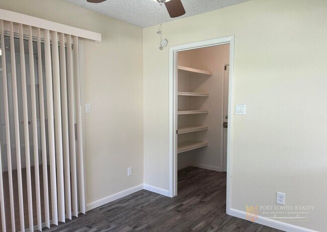 Building Photo - Coming Soon! 3 Bed/2 Bath home in Glendale! Located in an HOA! (Available on 05/15/26)