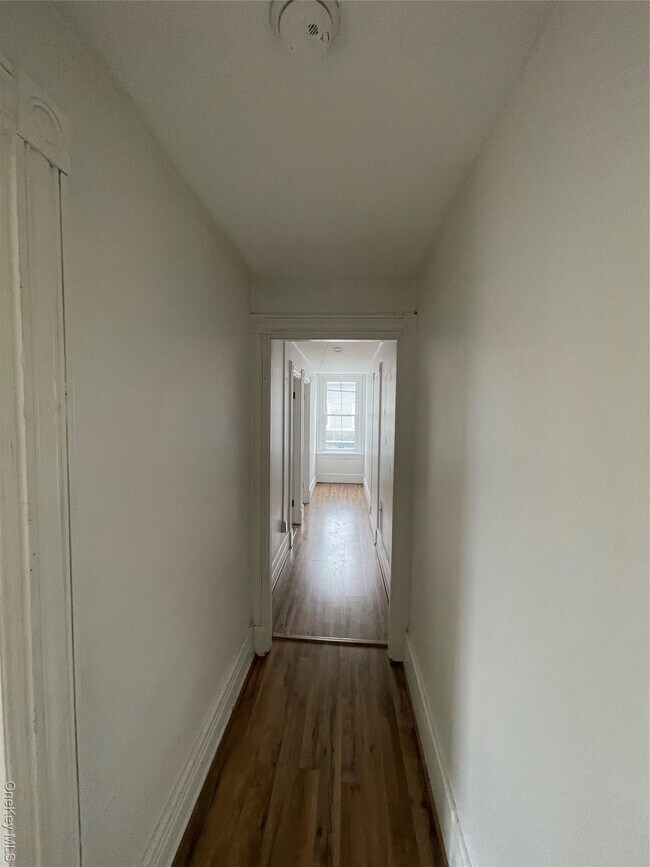 Building Photo - 59 Main St