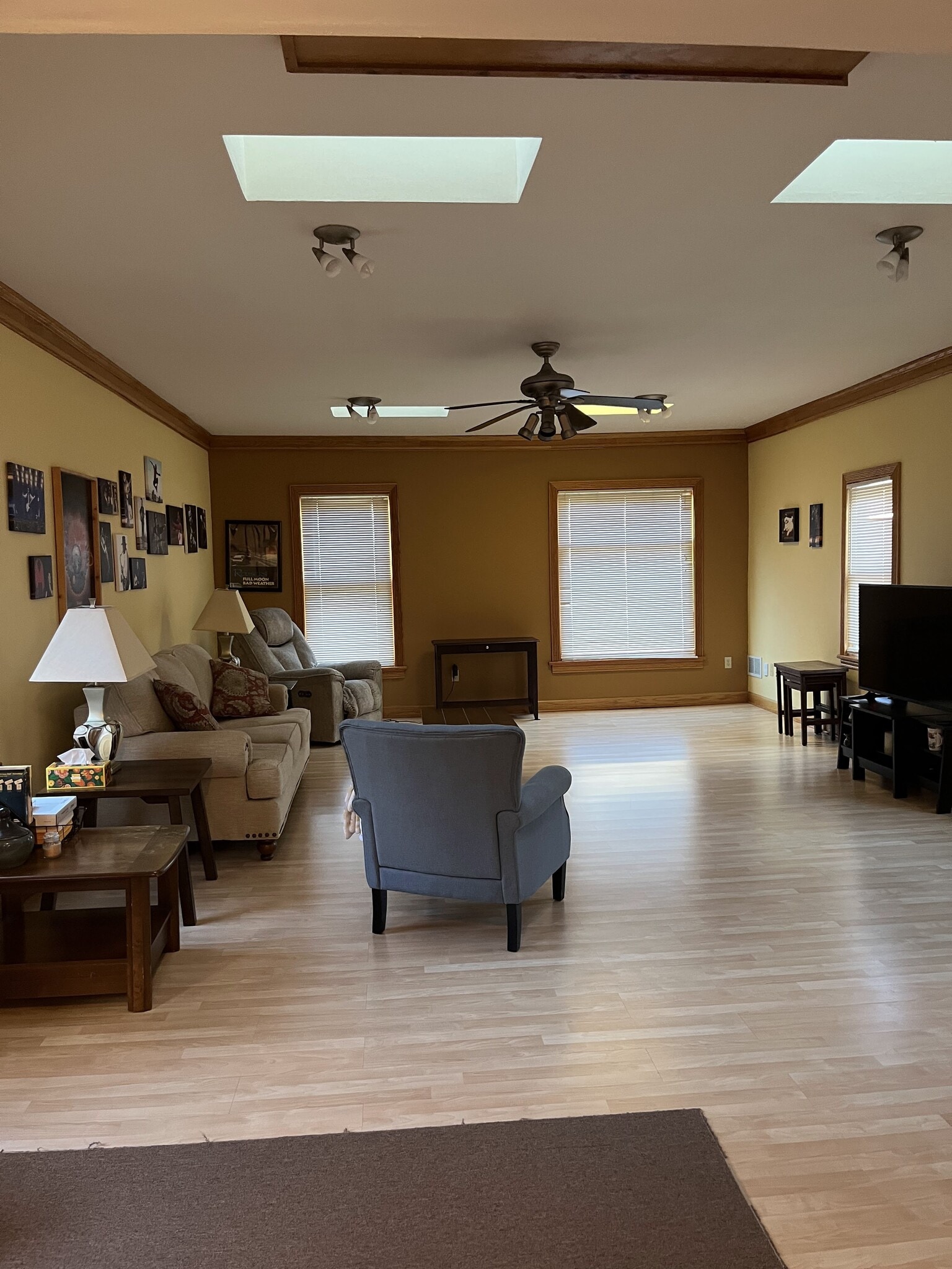 Hardwood floors and lots of room - 1809 N Humboldt Ave
