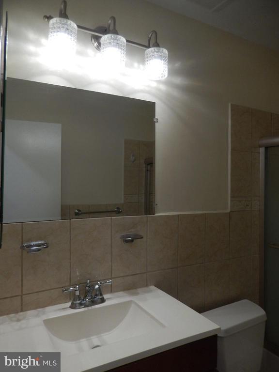 Building Photo - 783 Azalea Dr