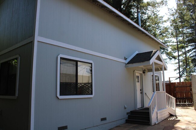 Building Photo - 4069 Alta Vista Ave