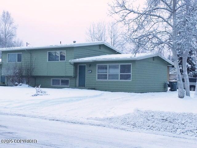 Building Photo - 1510 Summit View St