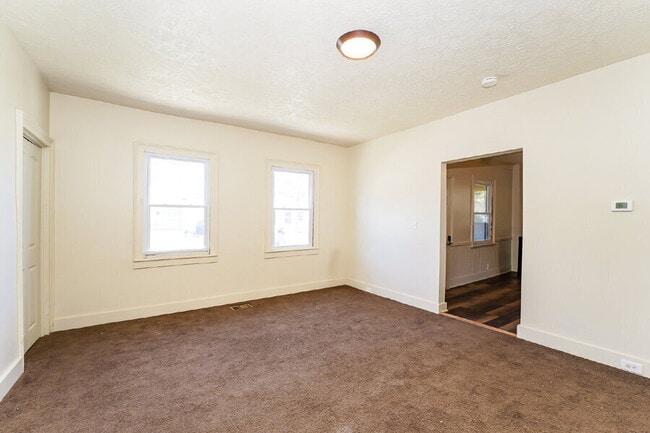 Building Photo - 3460 Erin Ave
