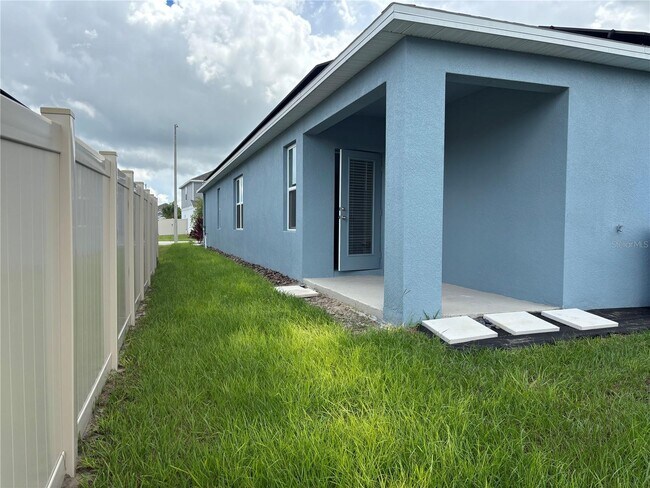 Building Photo - 1456 Cumberland Ave