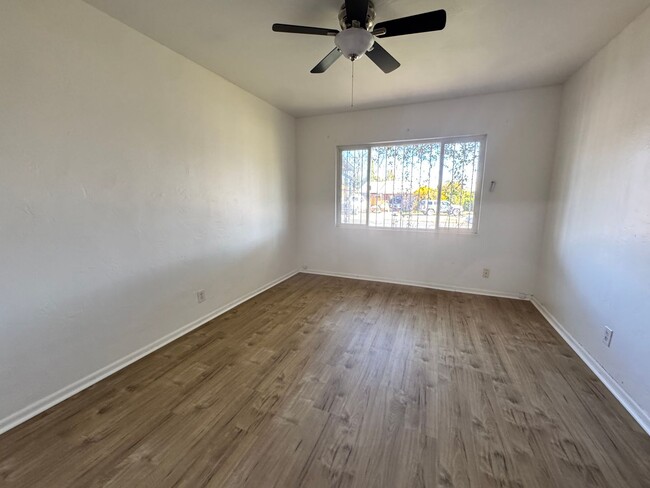 Building Photo - Lovely 3 bedroom 2 bath home. Must see