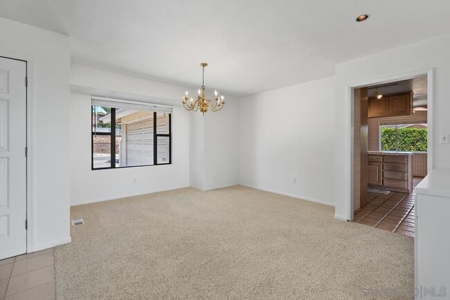 Building Photo - 6371 Dwane Ave
