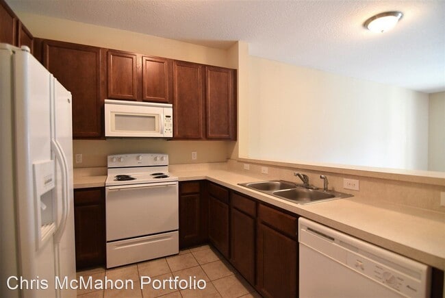 Building Photo - 10618 Regent Square Dr