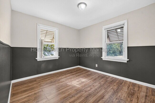 Building Photo - 575 Glorose Dr