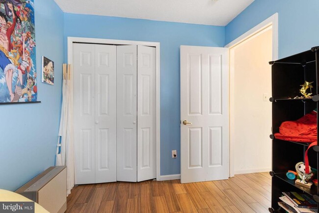 Building Photo - 520 Kingdom Ct