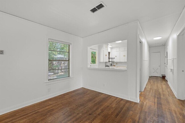 Building Photo - 1520 Ullrich Ave