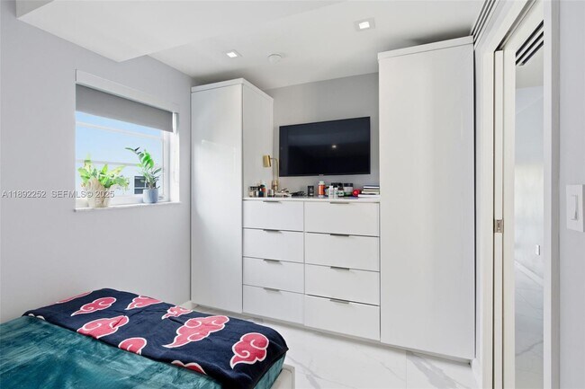 Building Photo - 1428 Euclid Ave