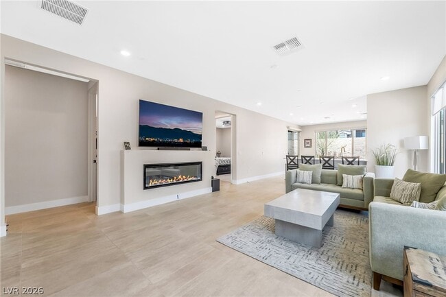 Building Photo - 57 Lk Blf Ct