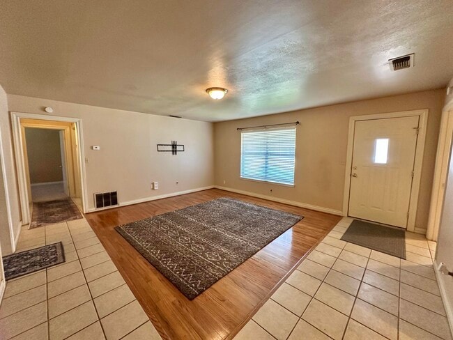 Building Photo - 4310 31st St