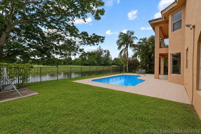 Building Photo - 1831 Waldorf Dr