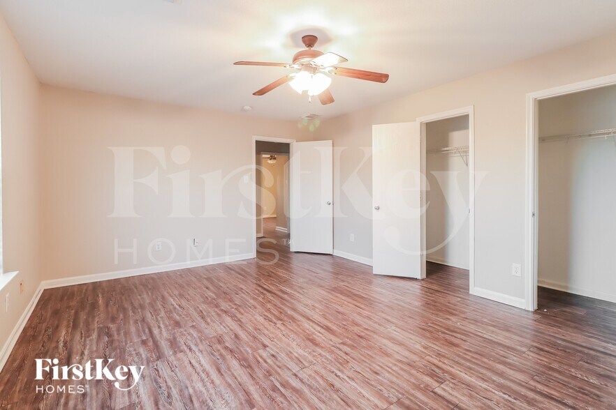 Building Photo - 414 Remington Green Ct