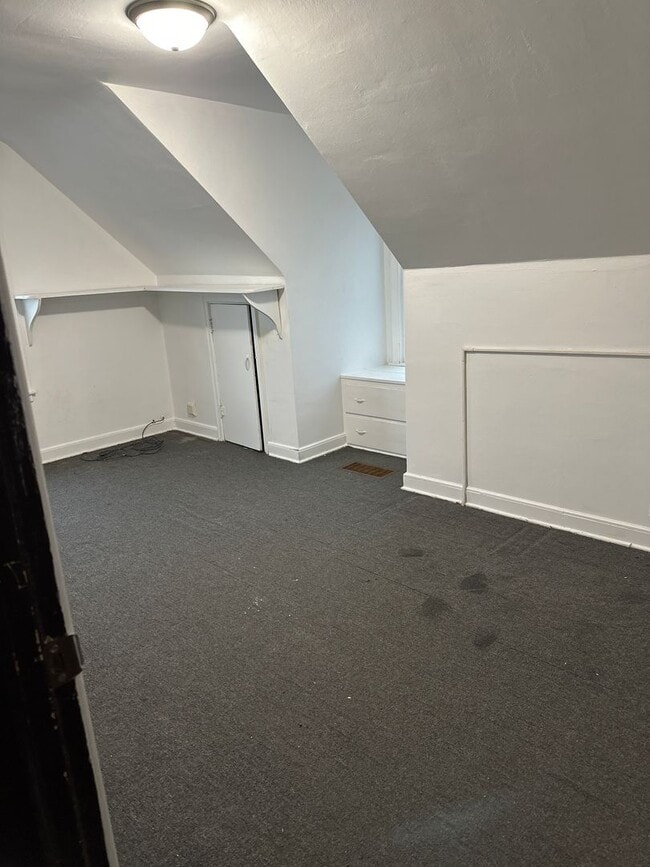 Building Photo - 415 La Porte Rd