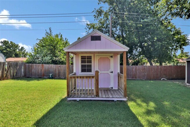 Building Photo - 512 N Morgan Dr