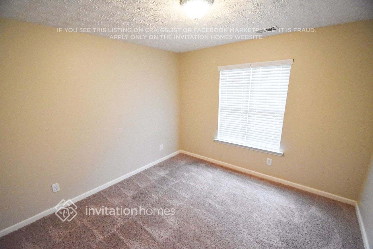 Building Photo - 950 Tigers Way