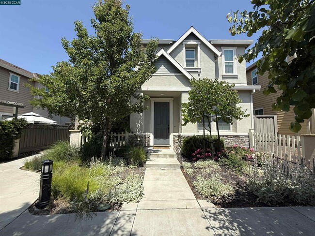 Primary Photo - 221 Southpark Ct