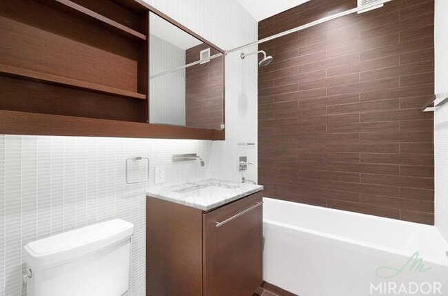 Building Photo - 1 bedroom in New York NY 10004