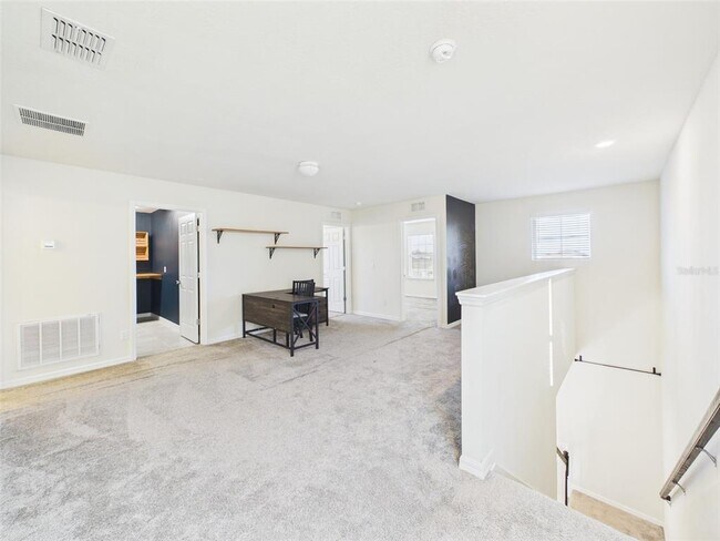 Building Photo - 5164 Chickadee St