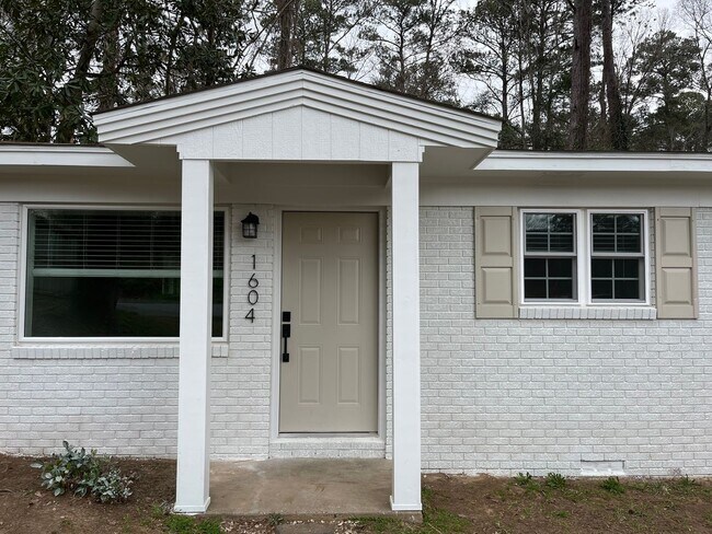 Primary Photo - Northwood Duplex