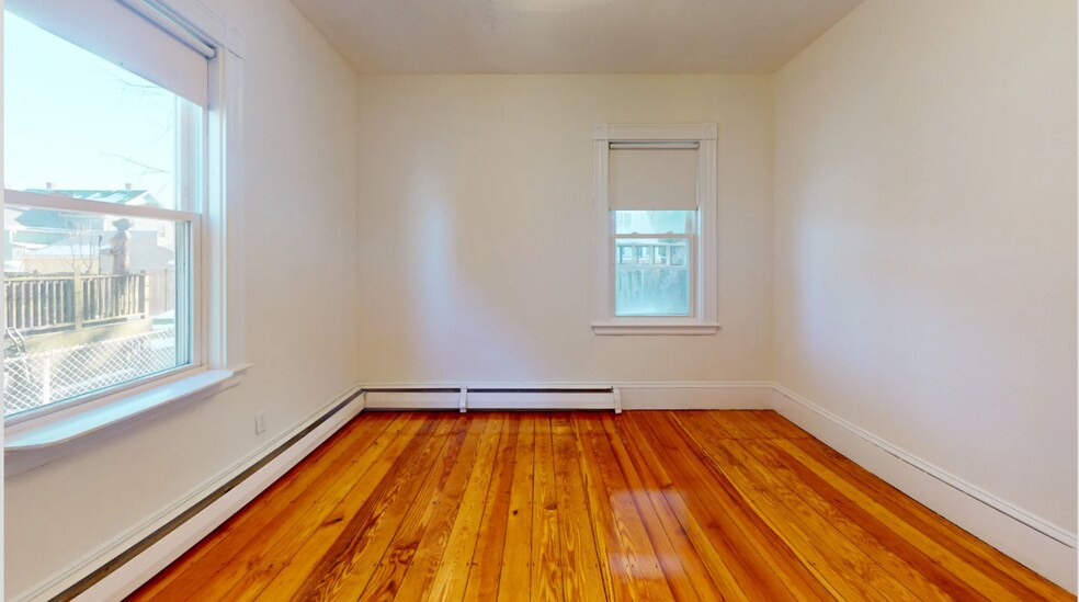 Building Photo - 5 Aldie St