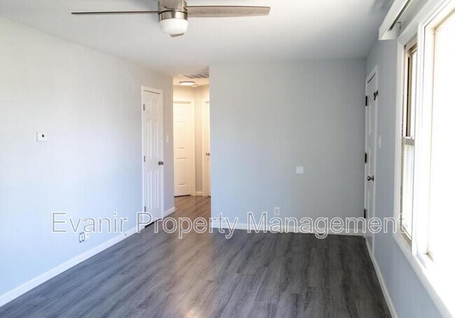 Building Photo - 3 First St