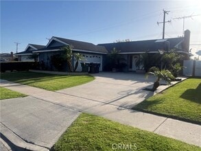 Building Photo - 17671 Wrightwood Ln