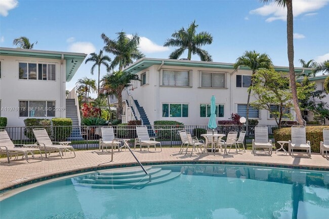 Building Photo - 180 Isle of Venice Dr