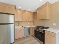 Building Photo - 607 W Madison Ave