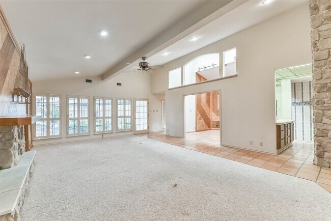 Building Photo - 1 Cadena Ct