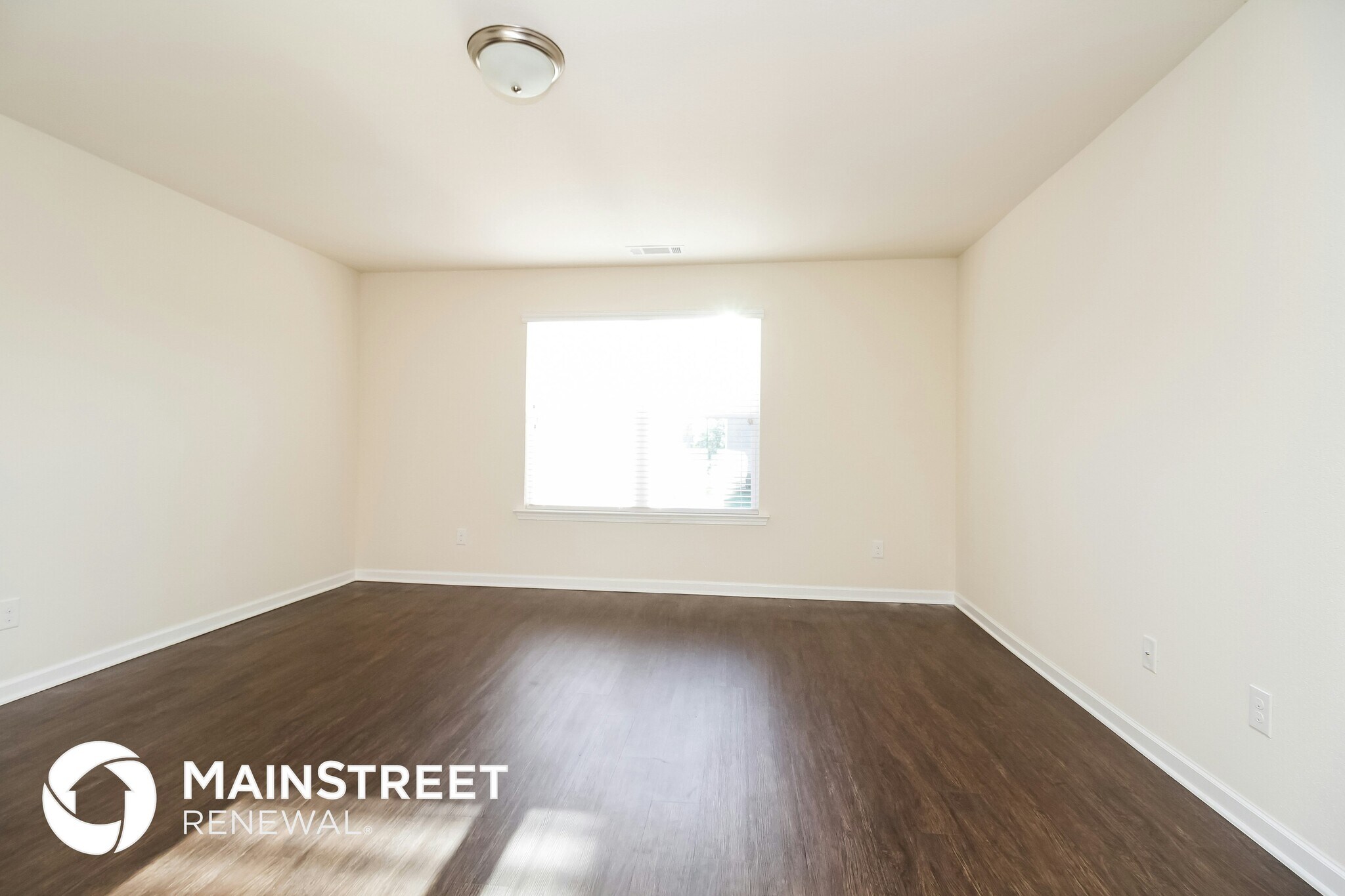 Building Photo - 2613 Stinger Dr