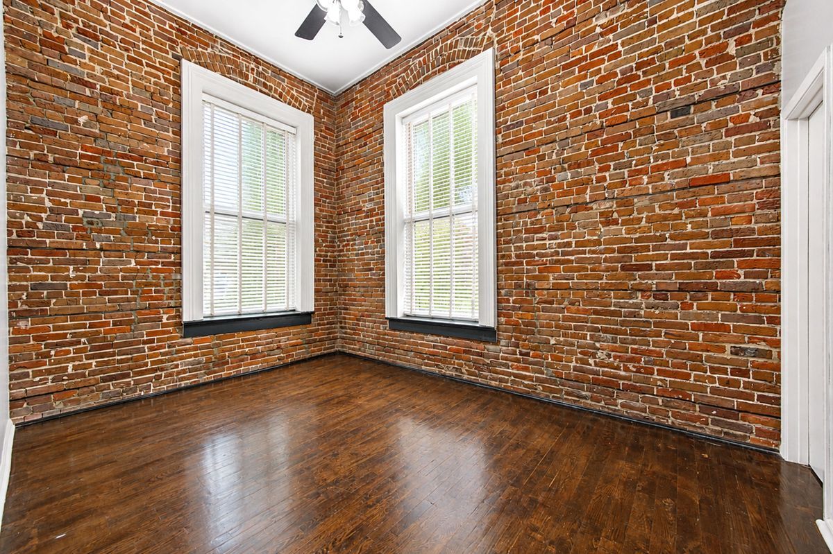 Building Photo - 213 23rd Street Rear