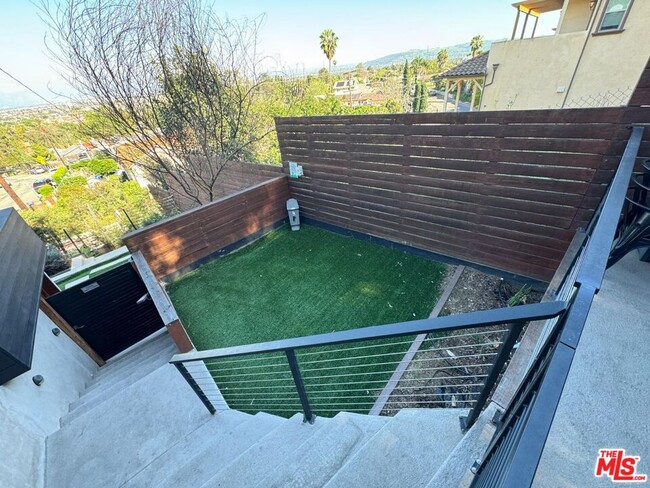 Building Photo - 7302 Mooney Dr