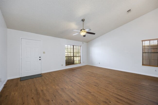 Building Photo - 4504 Keys Dr