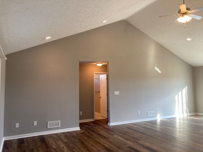 Building Photo - New & Improved Price!