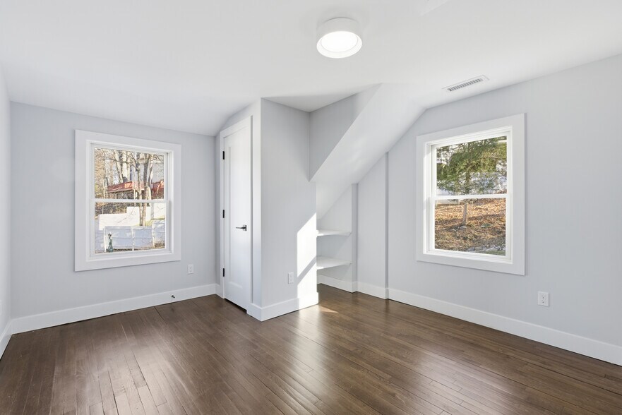 Building Photo - 85 Euclid Ave