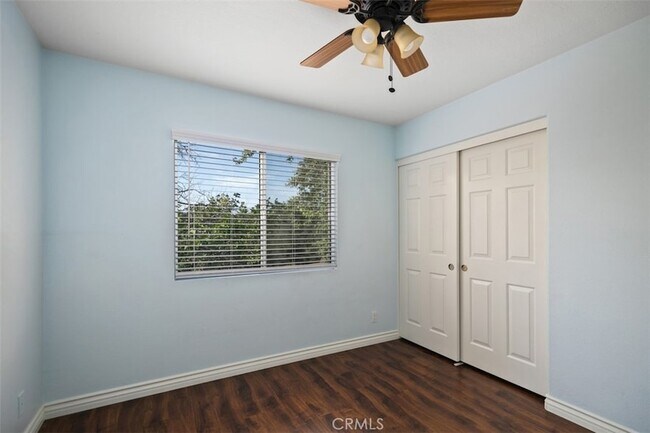 Building Photo - 9 Acorn Ridge