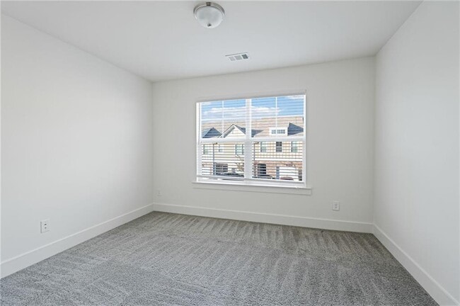 Building Photo - 6256 Hillandale Dr