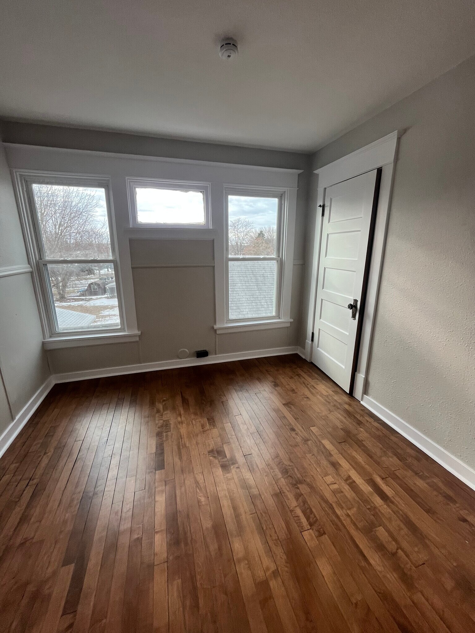 Building Photo - 122 Leffert St