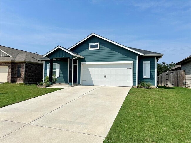 Building Photo - 230 Olympic Dr