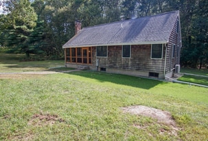 Building Photo - 49 Conant Rd