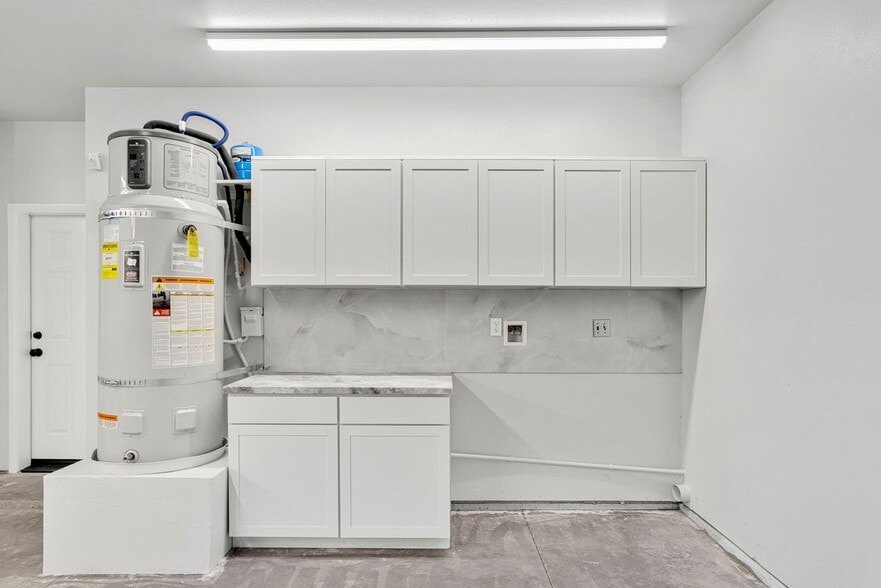 Building Photo - 24548 Ledbury Rd