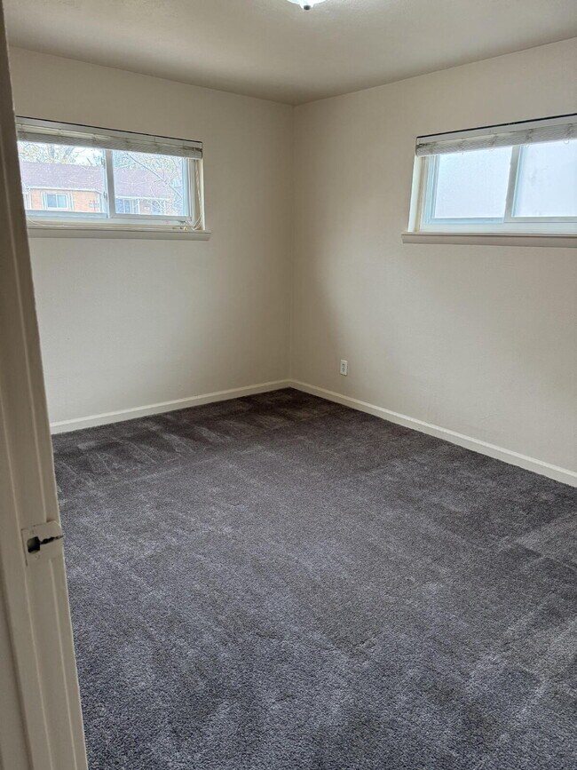 Building Photo - Charming 3 bed/2 bath house in the Heart o...