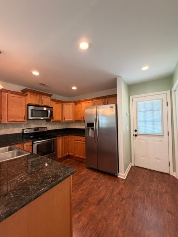 Building Photo - 925 Corison Loop