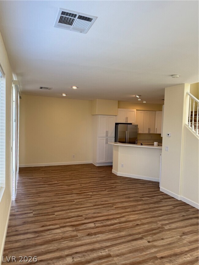 Building Photo - 5721 Mt Athos St