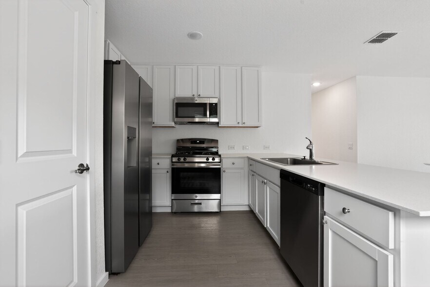 Building Photo - 1451 Neria Loop