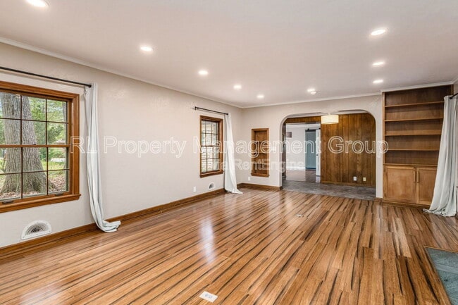 Building Photo - 413 Walhalla Rd